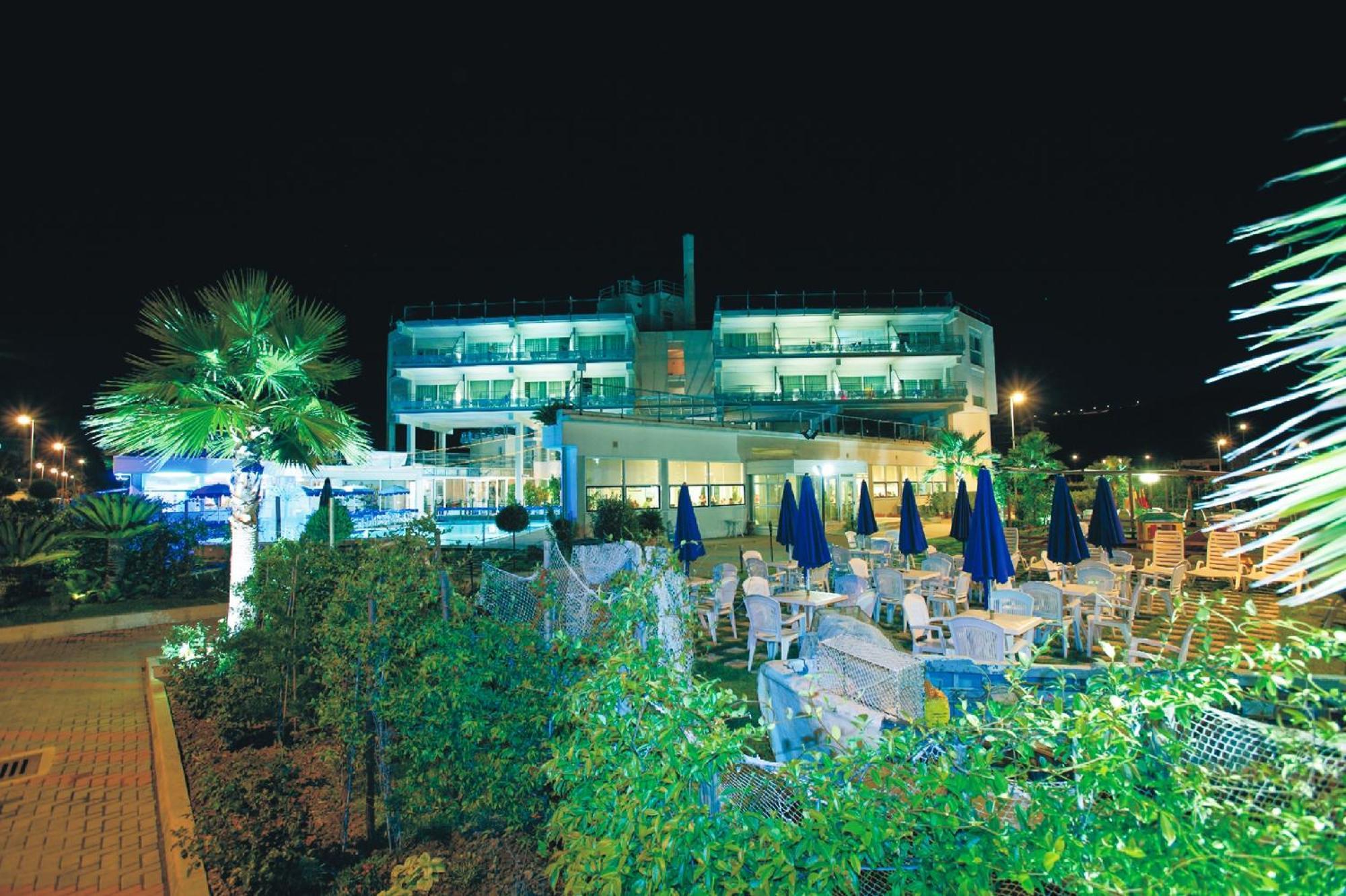 Seapark Spa Resort Giulianova Luaran gambar